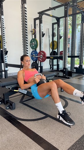 Want to work your Glutes? Try this a superset for an epic Glute Pump #liftingweights #weighttraining #weightlifting #legday #legworkout #gluteworkout #strong #strength #strengthtraining #liftweights | Hayley Madigan