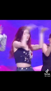 ITZY’s amazing dance steps and vocal skills are perfectly balanced. 😎✨ (vcr. | TikTok: @svngyii) - Hwangji | Yejinology