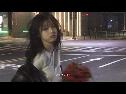 Feel-good songs for when you want to get lost in the vibe,,🍷🎧 | chill vibes · R&B · mood