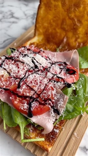 This is a reminder to make this 3 ingredients high protein cottage cheese flatbread🤩 It’s so easy