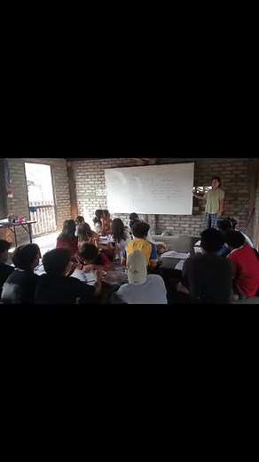 Understanding Wh Questions & Nouns in English Grammar