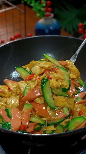 CC_Official on Instagram: "Cucumber, ham, and egg, a delicious home-cooked dish. #cooking #foodtutorial #recipe"