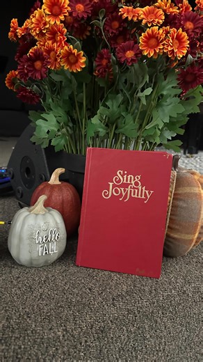 Kicked off Thanksgiving with some OG hymns ❤️🎶 A throwback night of Hymns and Worship that still hits home ❤️ Thanks to everyone who joined us! ❤️🙏 | Legacy Church Tierrasanta