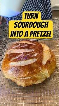 HOW TO EASILY TURN SOURDOUGH INTO A PRETZEL #ytshorts #baking 🥨 #sourdoughbaking #trending #viral