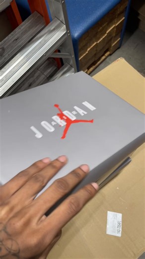 Explore the Art of Flint Knapping Techniques