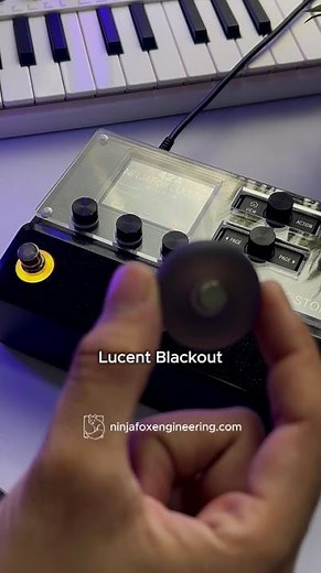 Setting up my Line6 HX Stomp with a Ninjafox Screen Protector and Lucent Blackout toppers. #ninjafox