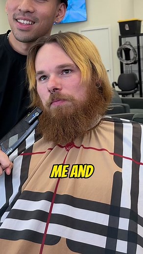 Unbelievable 😳 ? - To Book An Appointment hit The link in My Bio 🤙🏼💈. Follow me for more hair advice . #cambarber #hawaiibarbershops #taperfade #slickback #haircut #hairstyle #transformation #glowup #mens #hairconsultation