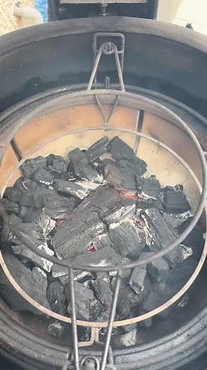 Macks BBQ Shack (@macks.bbq.shack)’s videos with Upbeat Uplifting Acoustic - Evgeny