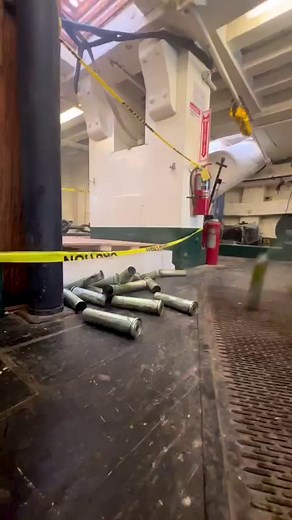 Ending the week with a bang💥 . . . #boston #ship #tallship #frigate #navy #usnavy #usnavysailor #sailor #ussconstitution | USS Constitution