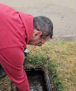 How to turn off the water to your house from the street. How to Winterize your home - Part 1