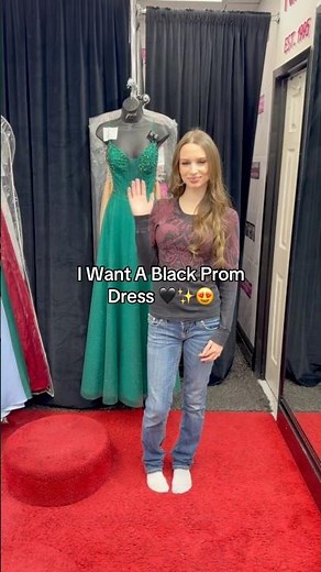The Black Prom Dress That Won Prom Queen #promdress #homecomingdresses #promdressshopping