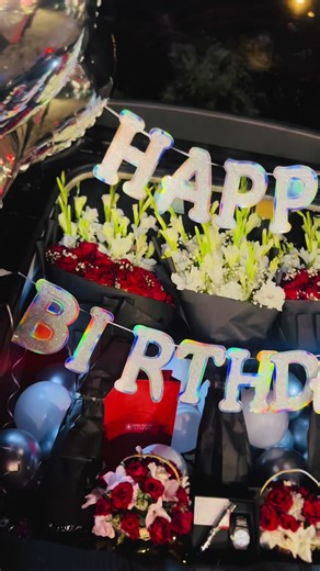 Birthday bouquet, Flowers bouquets , Fresh flowers, Special bouquets for Special occasions 💐, Birthday gifts, Anniversary gifts. ‌Home delivery Service available at Islamabad and Rawalpindi. We can customize according to your budget Choice at cheap pri‌ces for more details contact us or dm us. You can Also vist or shop Flowers Market F-10/3 Markaz Islamabad Shop no 5 Dm to inquire!😊🇵🇰🇸🇦🇹🇷🇦🇪 No: 03141851010 #flowers #flowerbouquet #birthdaygifts #flowerbox #flowershop @islamabadonlinefl