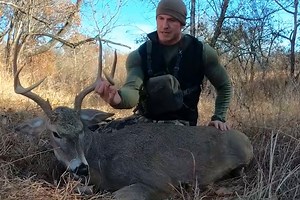 Josh Bowmar Shoots a Buck With Multiple Large Abscesses