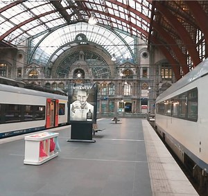 123K views · 149 reactions | Welkom in Antwerpen! Haal een gratis stadsplan in het station & start je citytrip! ℹ‍♀ | Visit Antwerp | Facebook