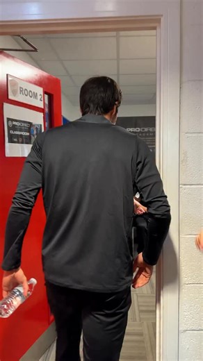 5.8K views · 828 reactions | 헬헼혂 헻헲혃헲헿 헸헻헼현 현헵헼 헺헶헴헵혁 혀헵헼현 혂헽 헮혁 헣헗헔  Newcastle & Italy international Sandro Tonali stopped by to meet the squad and show love  From the Champions League to our classroom… a moment of real inspiration for our players at PDA  #ProDirectAcademy #Tonali #NUFC #NextGen #Football | Pro Direct Academy | Facebook