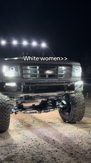 🐇🐇 #fyp #fypシ #santa #snow #tennessee @obsbeck