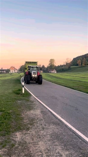 Steyr Power in grass harvesting #fy #Agriculture #BigMachines #Chopping #Tractor | Classic Tractor Enthusiasts USA | Facebook