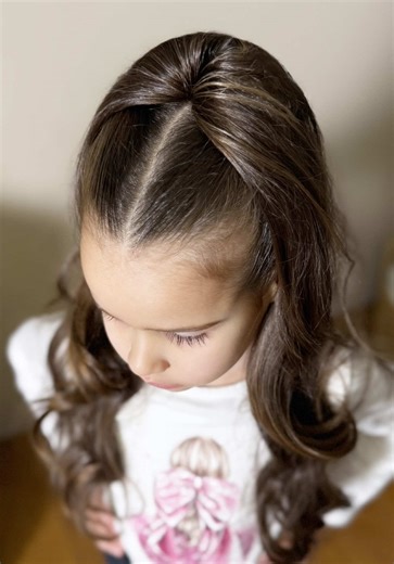 Hairstyle you need to try🤩✨✨✨ Never before has a regular ponytail been so voluminous🤩 This Hair Hack is a Myst Try ❤️‍🔥#childrenhairstyles #hairhacks #toddlerhairstyles #ponytail #volumehair