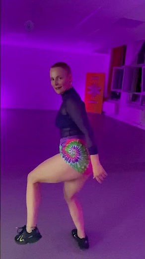 Twerk Workshop in Leipzig mit Isi Watch Mi Step