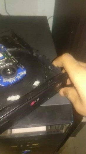 this is how a cd player work's