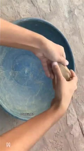 Mud Crumbling: Soft Dusty Mud That Dries and Crumbles