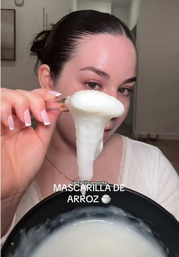 Mascarilla de arroz casera para piel más clara y suave