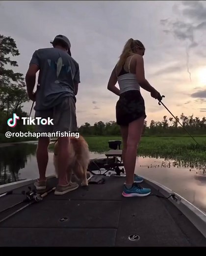 THE END!! 🐶😂 A day out fishing … with your lady AND your dog! 🎣 🙃 This will be the most real fishing video you’ll see all week 😜 🎥 @gwalters3 #b#bassgramf#fishingtripf#fishingislifeb#bassfishinb#boatlifeh#hooksett#topwaterfishingt#topwaterf#frogfishingf#fishingtripf#fishingaddictf#fishingdailya#addictedtofishingf#fishingfunf#fishf#fishingd#dogp#petg#goldenretrieverc#couplecouplegoals
