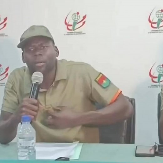 🛑 Le sous-Lieutenant de police, Ousseni KONDOMBO, Commandant adjoint de la brigade Laabal, au micro | Azimut