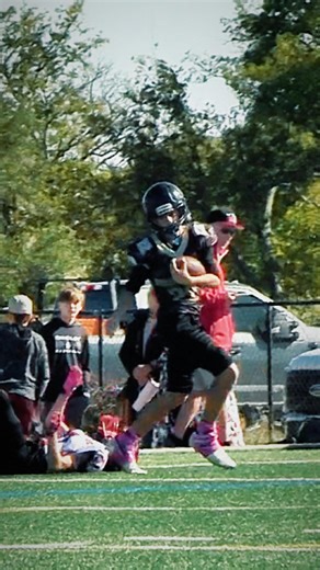 Playoffs BA vs Claremore Part 7 #football #brokenarrow #playoffs #youthfootball #footballedits Broken Arrow Black 6th Grade took on Claremore at Neinhuis for BA's first game of the playoffs and came away with a 46-12 win. Music: Owa Owa by Lil Tecca | WillpowerCox