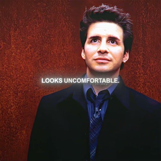 Spider-Man takes the elevator. #spiderman #movie #fyp #edit