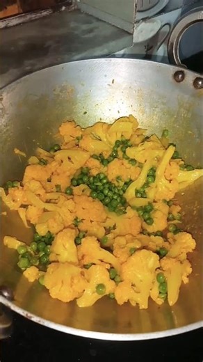 dekhona guys #funny #lyricalvideo #foddies #contentcreator