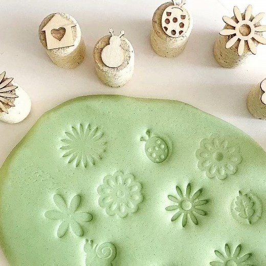 🌿DIY PLAY DOUGH STAMPERS 🌿 . This doesn’t need a tutorial as you can see! So simple to do and yet an incredibly fabulous play dough and paint stamping tool in minutes. Whoop! . 🌿 . You can find these wooden shapes in expensively in many craft stores, and the only other things you need are some corks (I found mine on amazon but you may have plenty stashed away during lockdown 🤣) and a hot glue gun! . 🌿 . Pair it with my fabulously soft, no-cook play dough and you’re onto a winner! . 🌿 . Tap