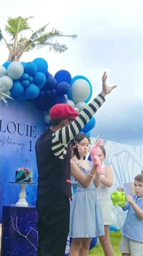 puppet show at birthday party