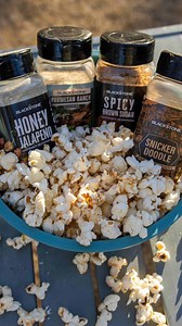 The RV Atlas took his Blackstone griddle popcorn game to the next level by testing four seasonings: Parmesan Ranch, Spicy Brown Sugar, Snickerdoodle, and Honey Jalapeño. Parmesan Ranch earned the top spot at the campground for its perfect movie-night vibes, while Snickerdoodle brought a sweet holiday twist. What’s your go-to popcorn seasoning? Drop your ideas below! #popcorn4ways #blackstone #blackstonegriddle #griddlecooking #outdoorcooking #blackstonerecipe | Blackstone Products