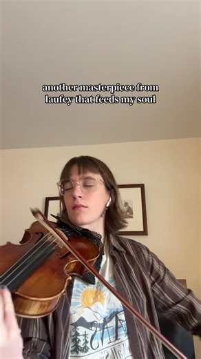 Laufey's Magical Violin Masterpiece in Nashville