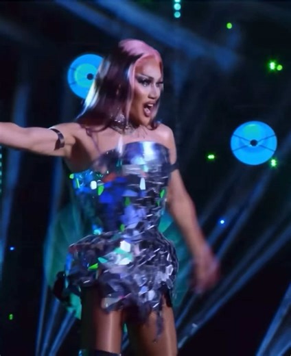 Welcome to Planet Fresh: A Minty Talent Show Experience