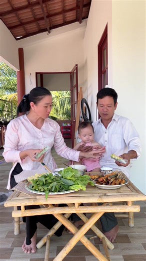 Về nhà chỉ cần nhiêu đây là đủ. #Hellocotam #bentre71🌴🥥 #lamvuon