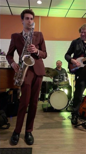 "Cold Duck Time" sax solo live at The Savoy Detroit