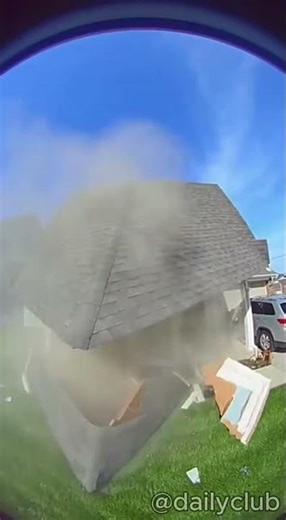 House DESTROYED By Earthquake In Seconds
