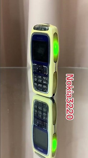 #smartphone Nokia 3220: The Flashy and Fun Icon of the Early 2000s"