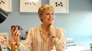 The Comedians: Season 1 Episode 4 Celebrity Guest