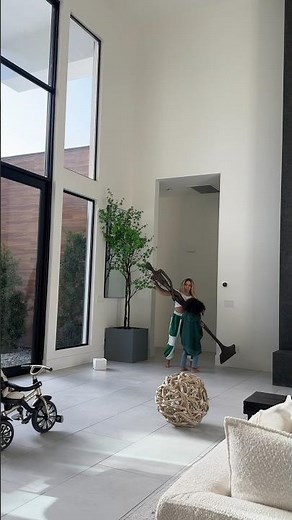 Our life never gets boring… #alien #scary #family #funny