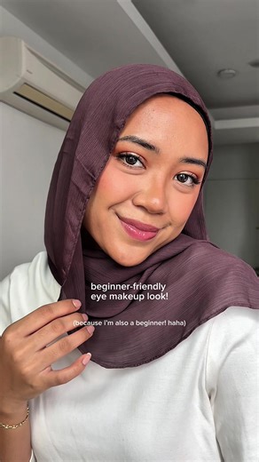 Simple and Pretty Eye Makeup Tutorial