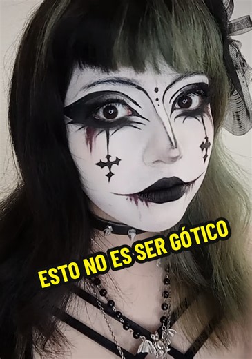 Qué no es ser gótico: más allá de la ropa negra