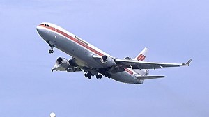 How do the brakes on an airplane work | How do the brakes on an airplane work