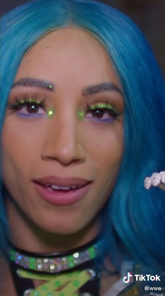 Sasha Banks Bright Diamond Grill Showcase