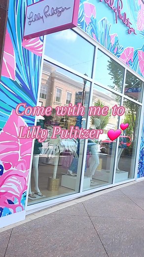 Lilly Pulitzer Fall Fashion Collection Showcase