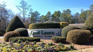 One of south Macon’s best-known funeral homes has closed