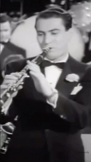 Artie Shaw and his Orchestra performing ‘Beguin the Beguine’ 🎺 #oldmusic #bigband #artieshaw #1930s