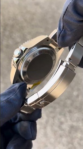 Deep dive🤿 with the Rolex Sea-Dweller Deepsea 116660